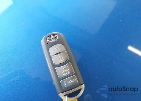 2019 Toyota Yaris Xle из США, поврежденный, VIN 3MYDLBYV7KY514152